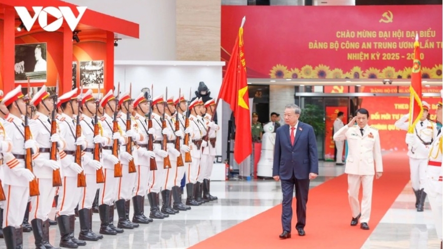 Party leader To Lam attends Central Public Security Party Committee's 8th congress